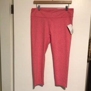 NEW Fabletics Salar Pink Capri. Large